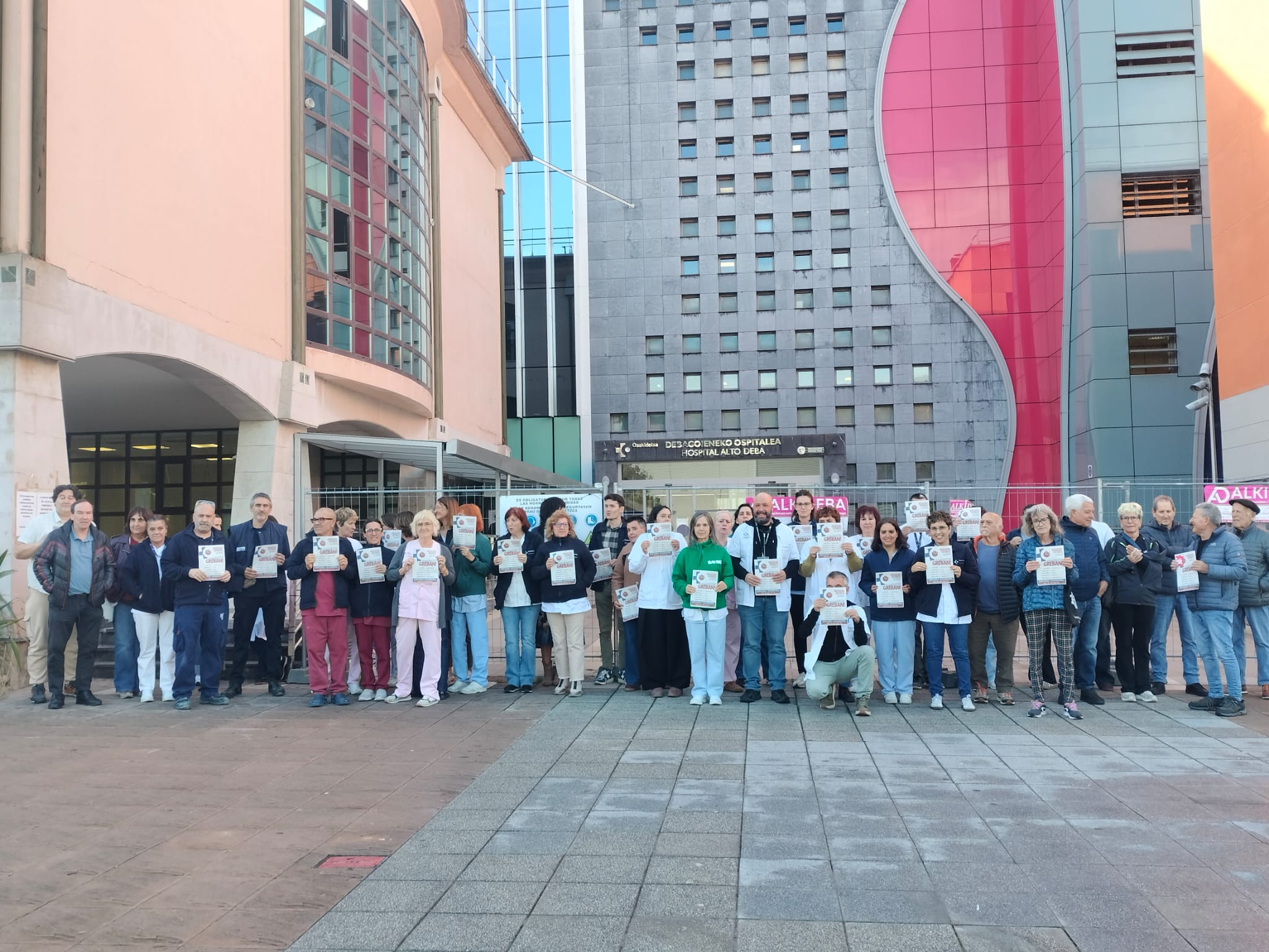 Los sindicatos SATSE, ELA, LAB, CCOO y UGT se reafirman en la huelga del próximo 30 de octubre en Osakidetza
